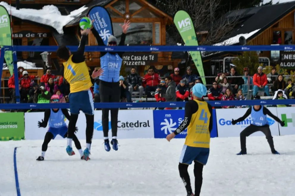 En vivo: Seguí acá el mundial de Snow Volleyball que se disputa en el cerro Catedral