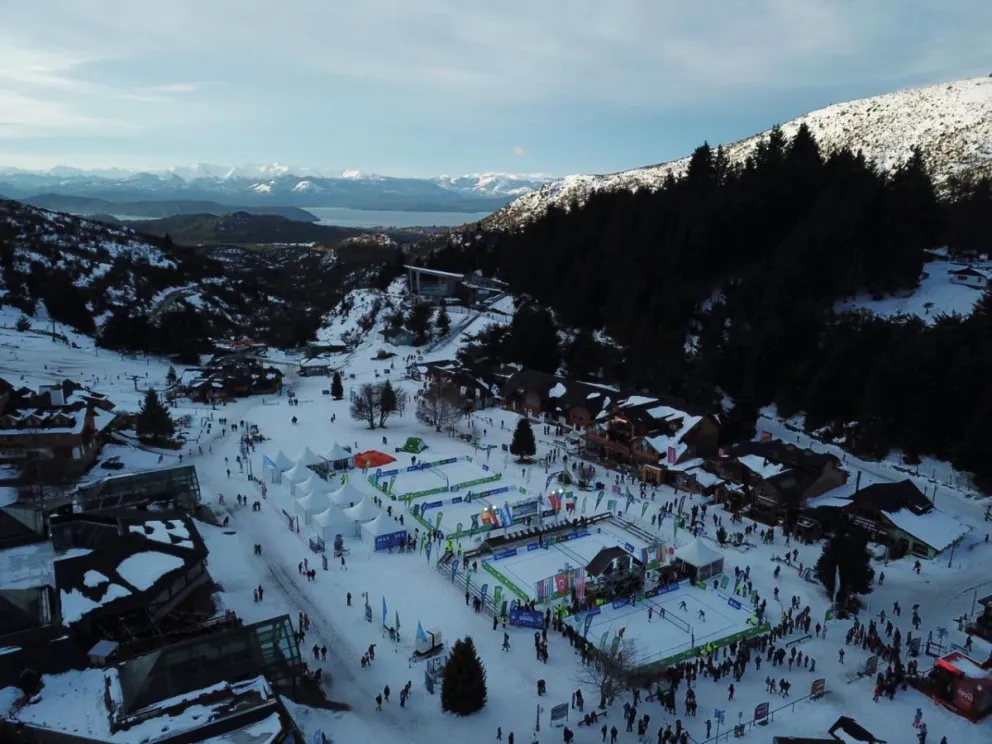 El mejor Snow Volleyball del mundo brilla en el Cerro Catedral