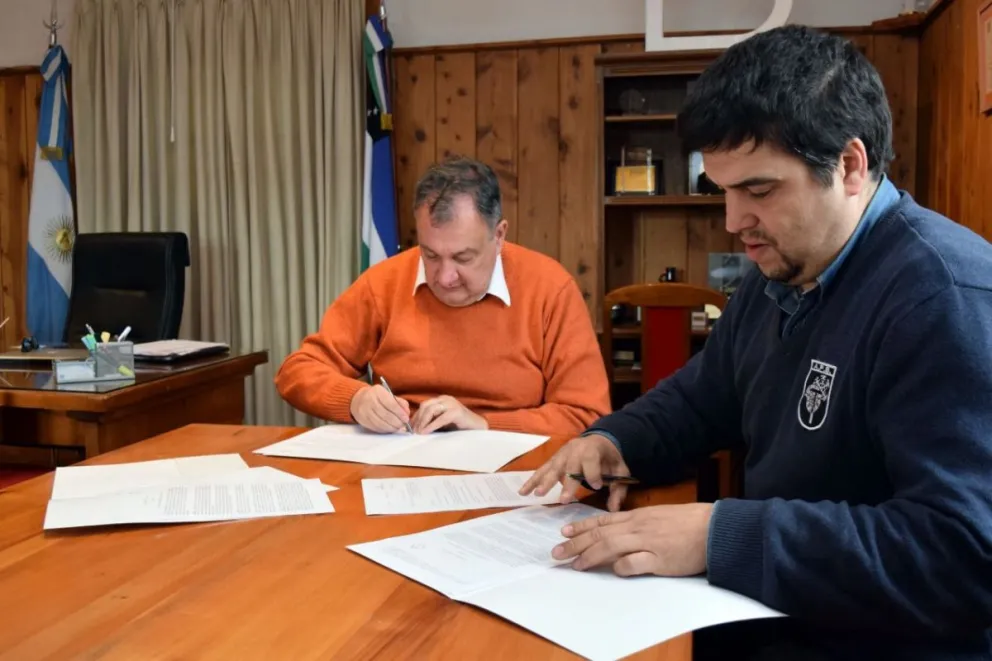 Municipio firmó convenio de comodato con el Museo Paleontológico