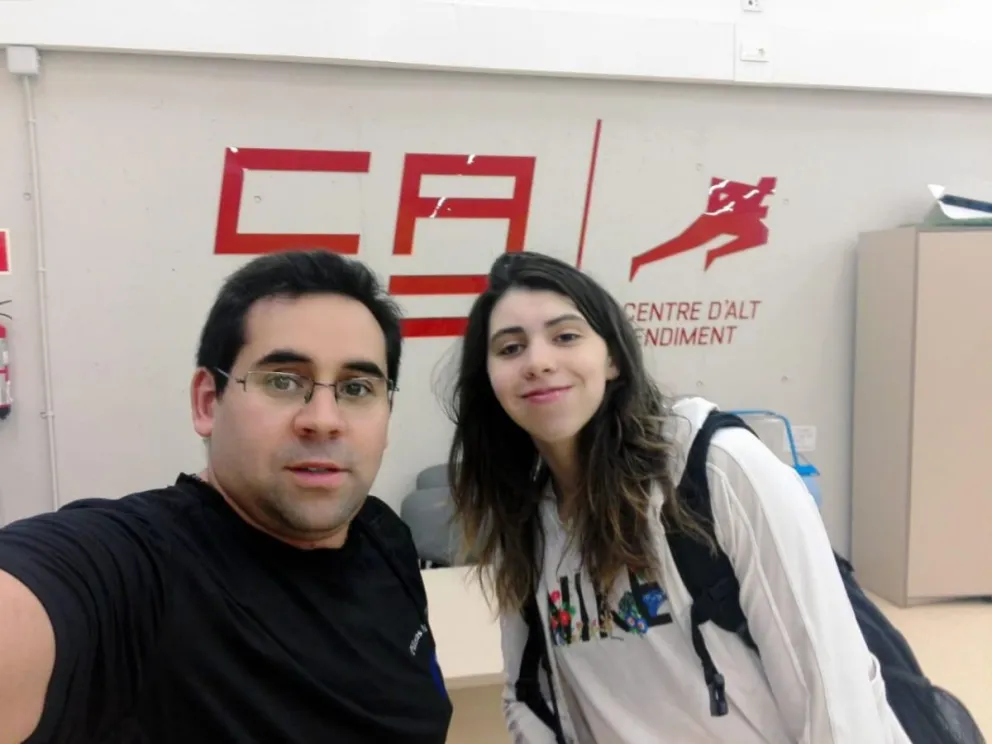Anna y Maxi Ceballez ya entrenan en España.