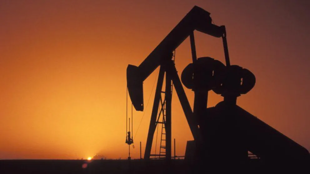 El Gobierno analiza aplicar medidas para "flexibilizar" el congelamiento de combustibles