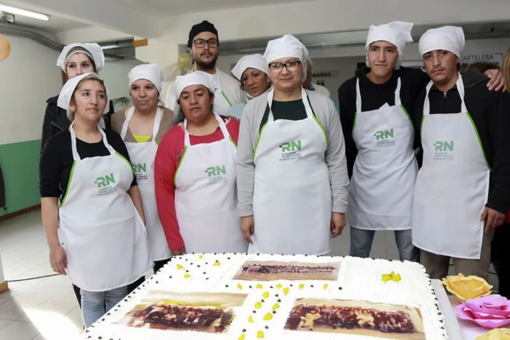 Brindan herramientas a jóvenes de Bariloche para generar posibilidades de trabajo