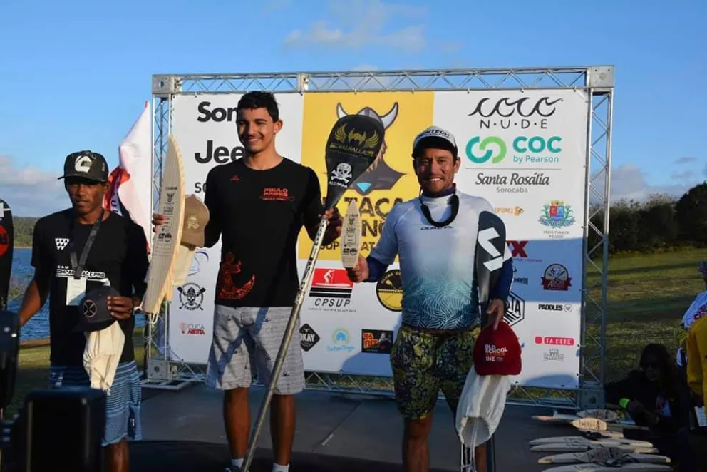 Almonacid mostró un gran nivel y se subió al podio en el Circuito Paulista Sup Race