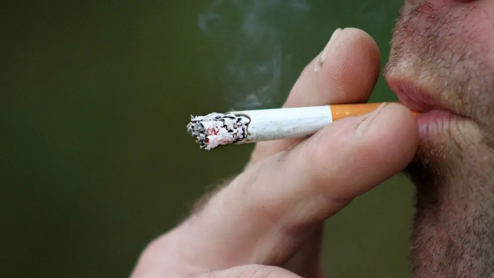 Aseguran que un solo cigarrillo por día alcanza para ponerse en peligro de infarto