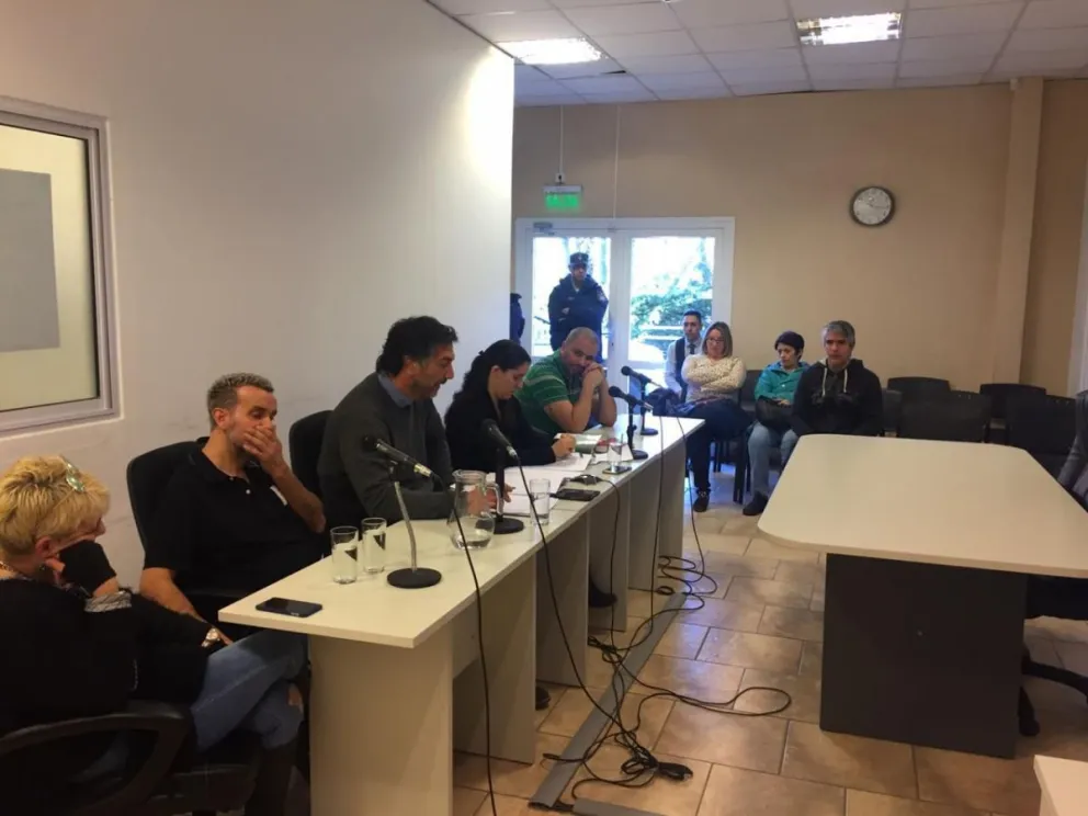 Tres años de prisión en suspenso para el falso turista que robó y estafó en comercios de la región