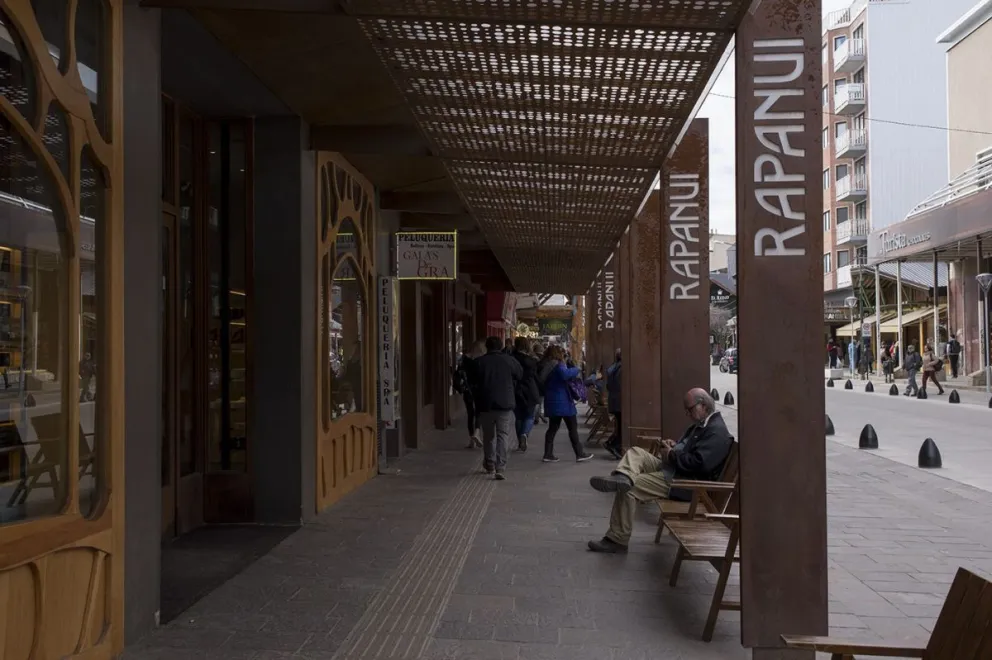 Este jueves abren al público restaurantes y cafeterías