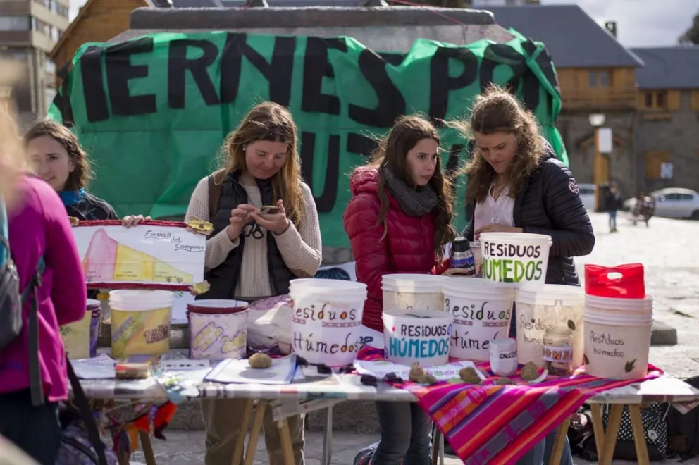 Estudiantes se concentraron para pedir por el medio ambiente