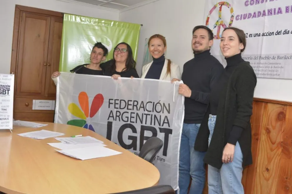 Buscan transformar la "igualdad jurídica" en "igualdad real" para el colectivo LGBT