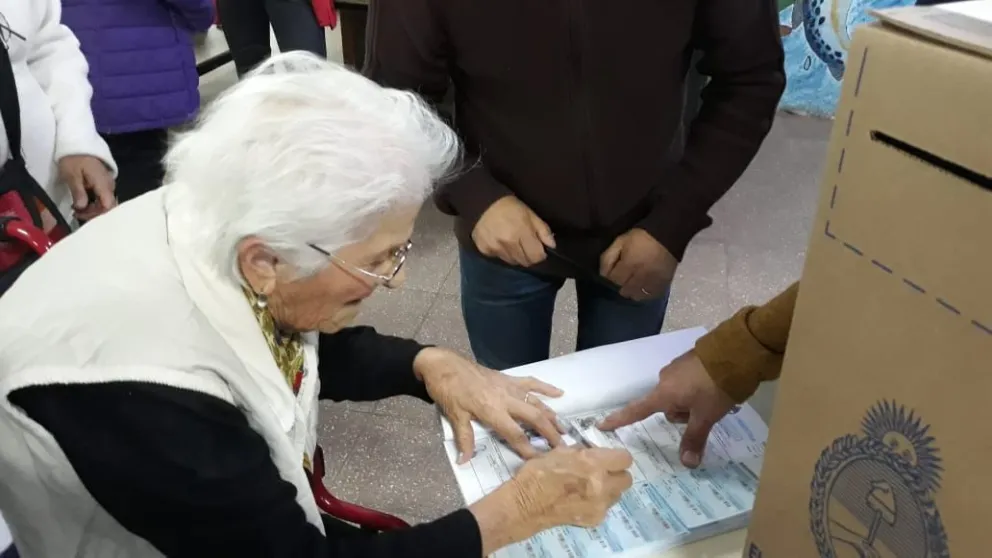 “Choché”, con 98 años, votó en Melipal