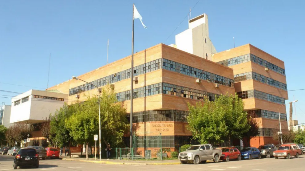 Expulsan del país a tres personas que cumplían condenas en Río Negro