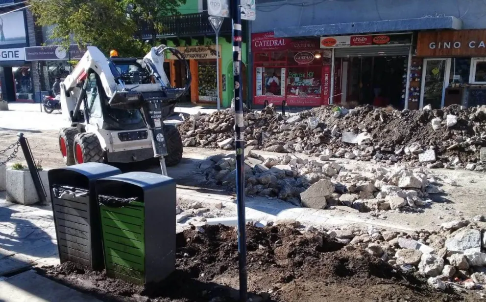 Comerciantes de Mitre reclamaron por una nueva falla en la obra