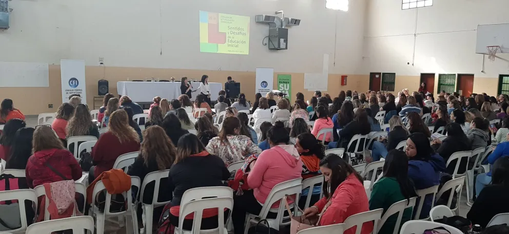 Debaten sobre el nuevo diseño curricular de jardín