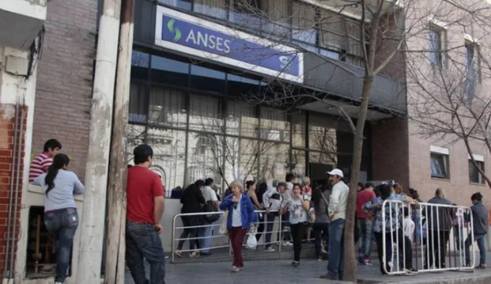 Jubilaciones: oficializan aumento de 8,74% a partir de diciembre y la mínima subirá a $ 14.067