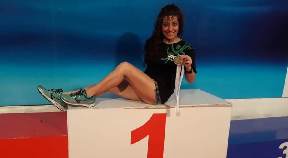 Un lugar que conoce muy bien. Roxana, en lo más alto de otro podio.