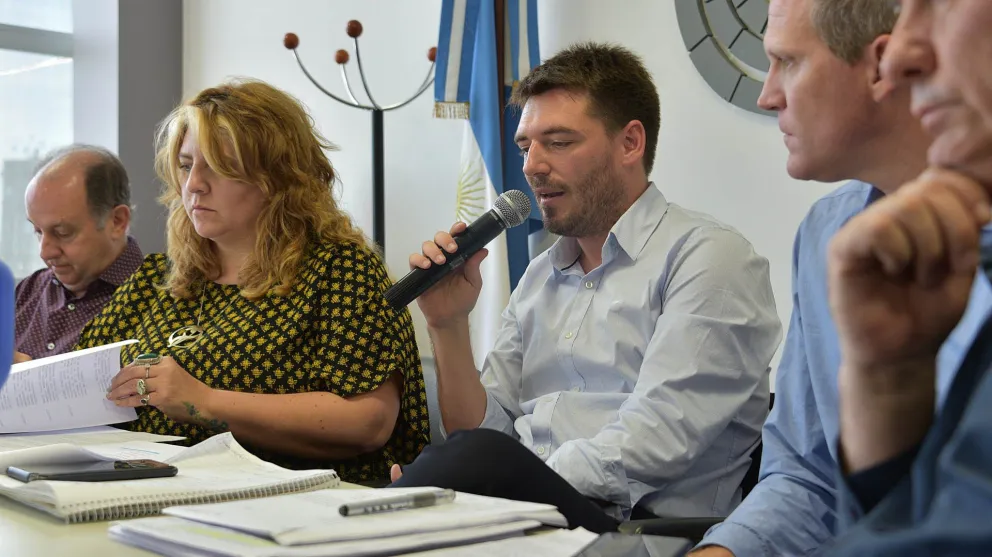 El Ejecutivo provincial presentó en Plenaria la nueva ley de Ministerios