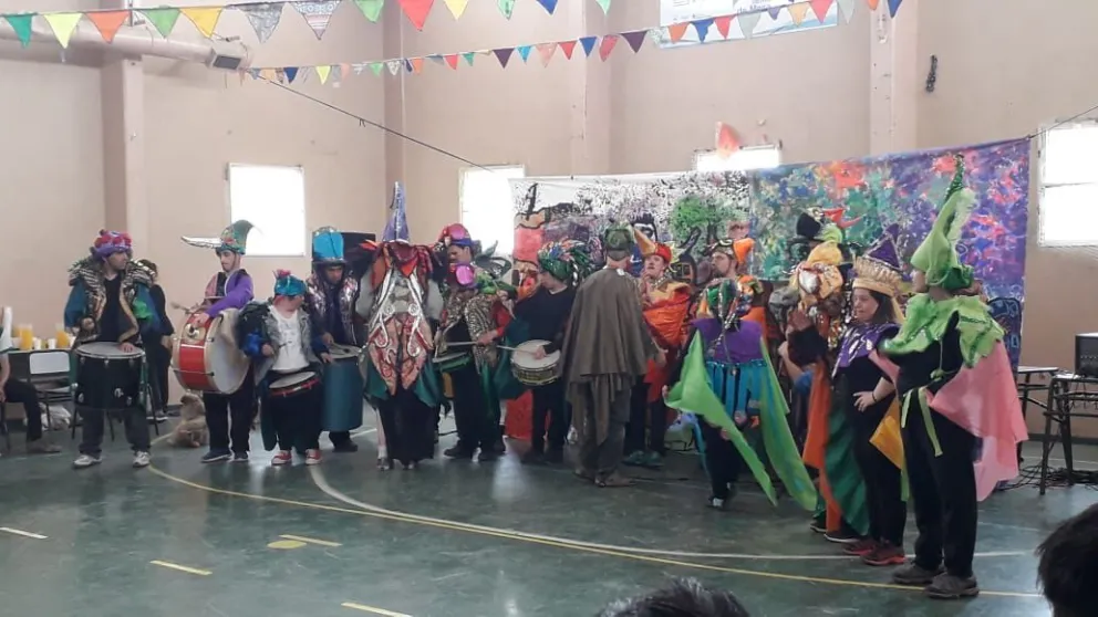 “Siento un tren en el bocho”: Cre-Arte llevó su festival a la ESRN 138