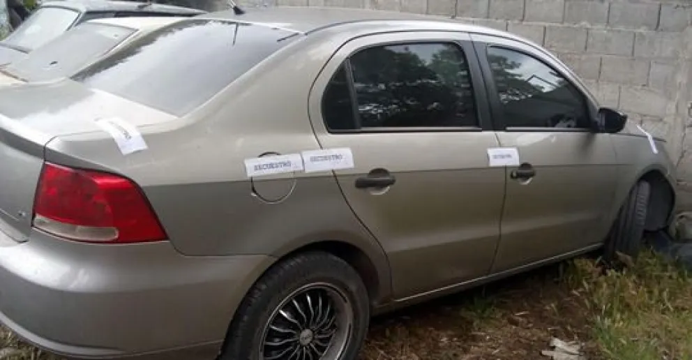 Encontraron en El Bolsón un auto que fue robado en Bariloche