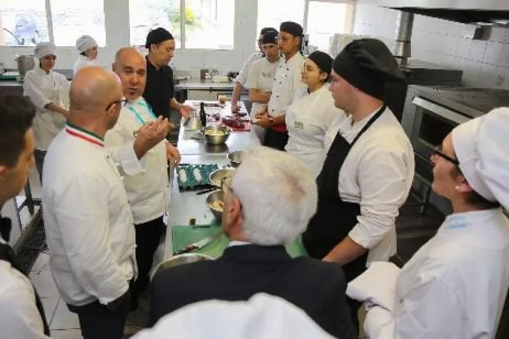 Intercambio cultural y gastronómico entre alumnos de Italia y Río Negro