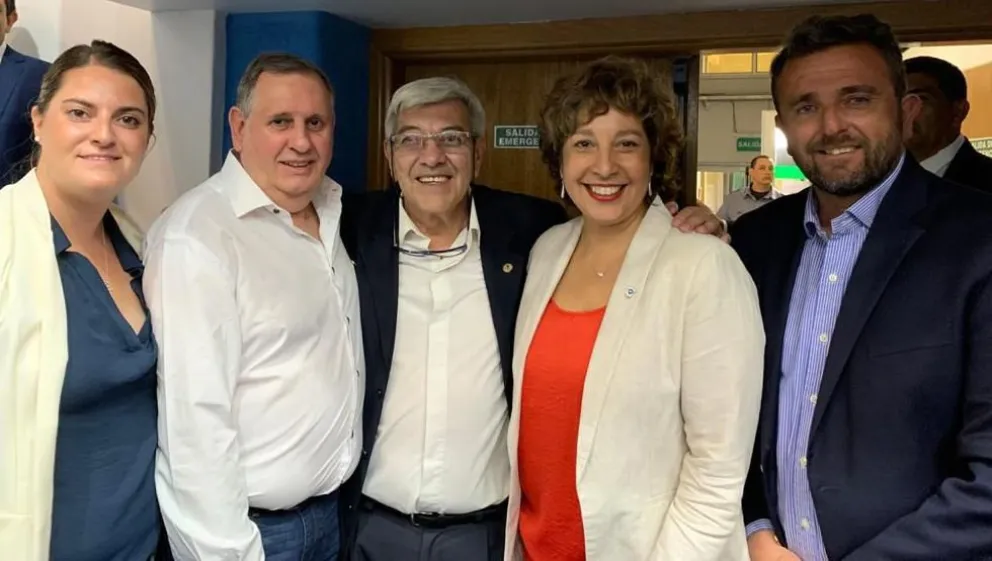 La Cámara Turismo presente en la asunción de Arabela Carreras