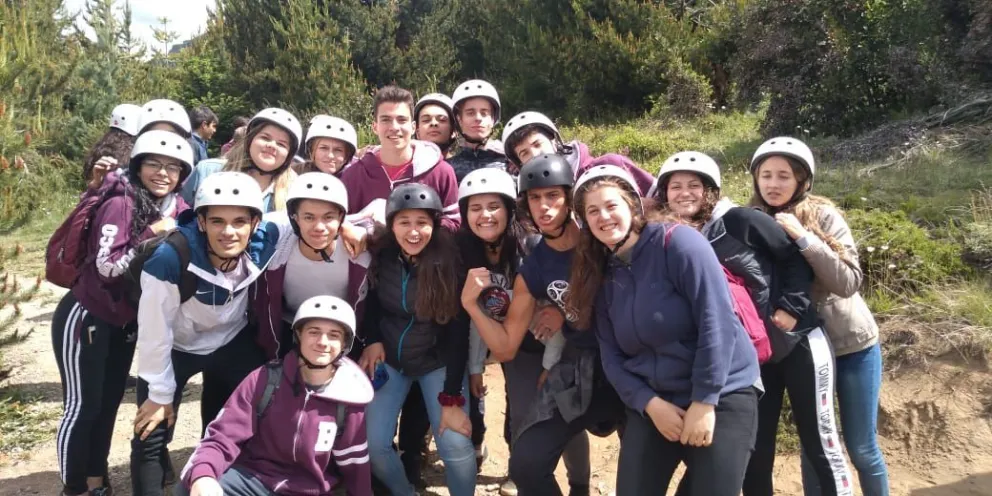 Los ganadores de la Semana de la Juventud disfrutaron de su viaje de egresados en Bariloche