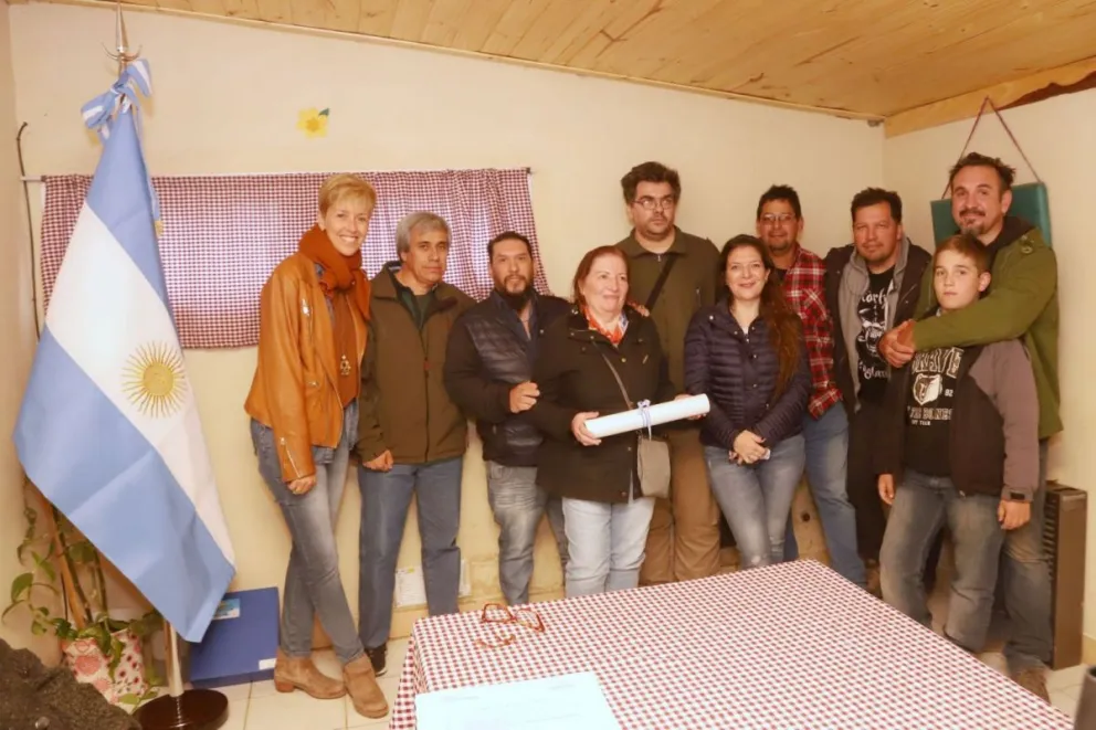 El senado de la nación otorgó diploma de honor a la antropóloga barilochense Beatriz Carbonell