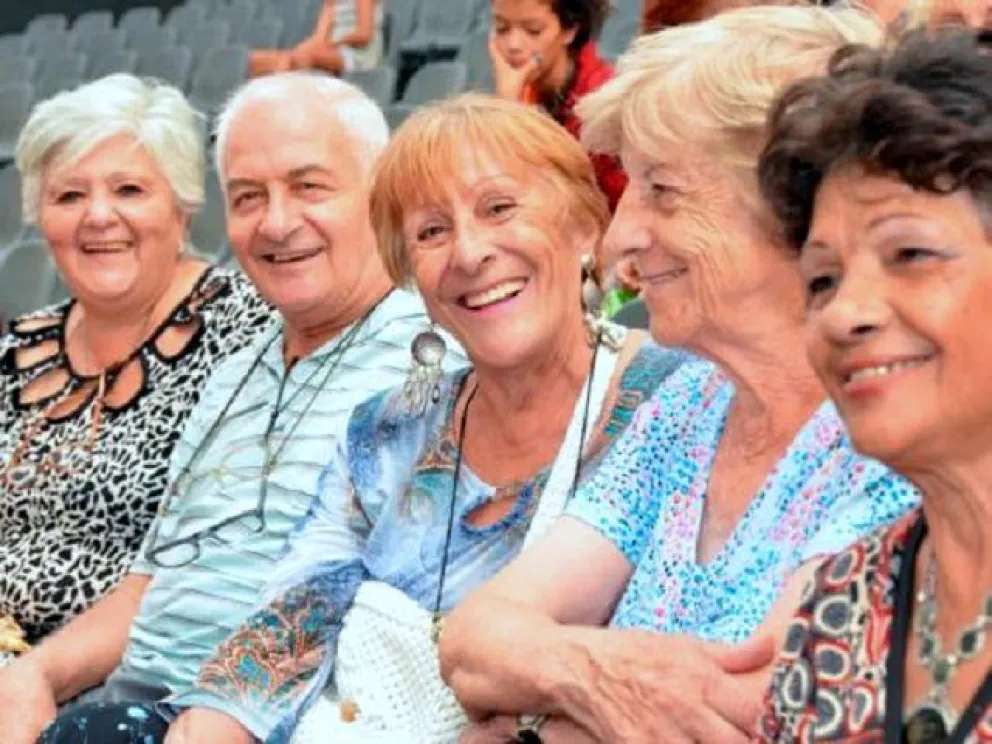 Para fin de año,  jubilados, pensionados y titulares de AUH cobrarán un bono extraordinario