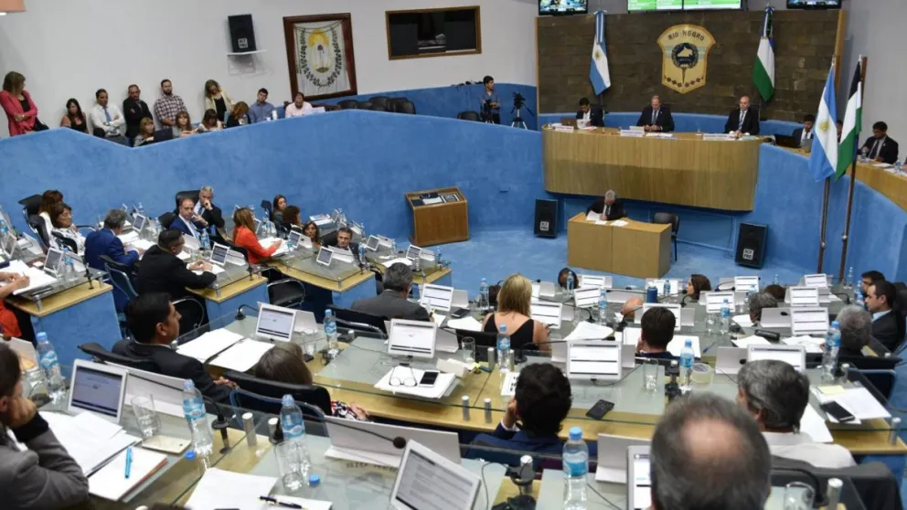La Legislatura rionegrina declaró el estado de emergencia económica, financiera y fiscal
