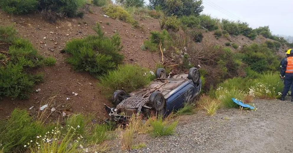 Otra vez alcohol al volante: Vuelco en la Ruta 40