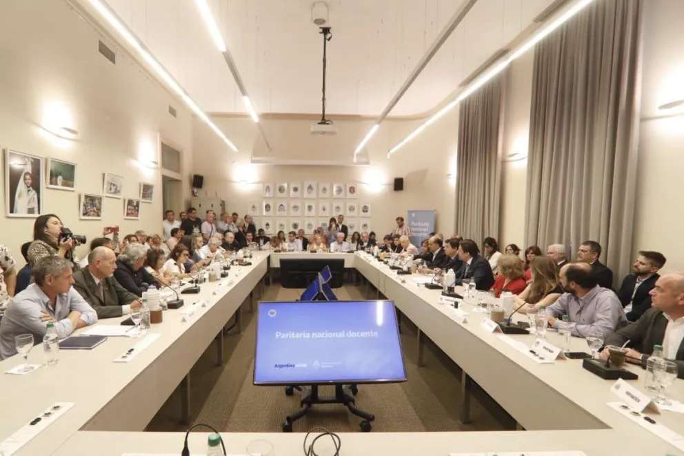 Paritarias docentes: los gremios salieron “satisfechos” tras la primera reunión con el gobierno nacional
