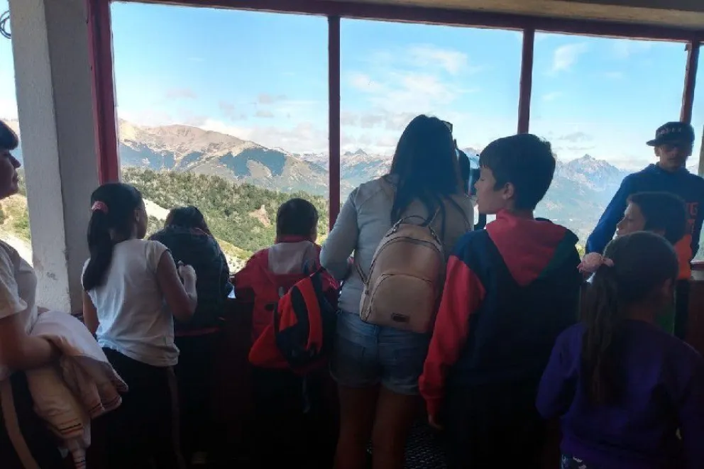 Niños y niñas de Sierra Grande conocen Bariloche