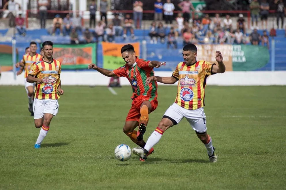 Puerto juega en Cutral Co y Cruz del Sur en el municipal.