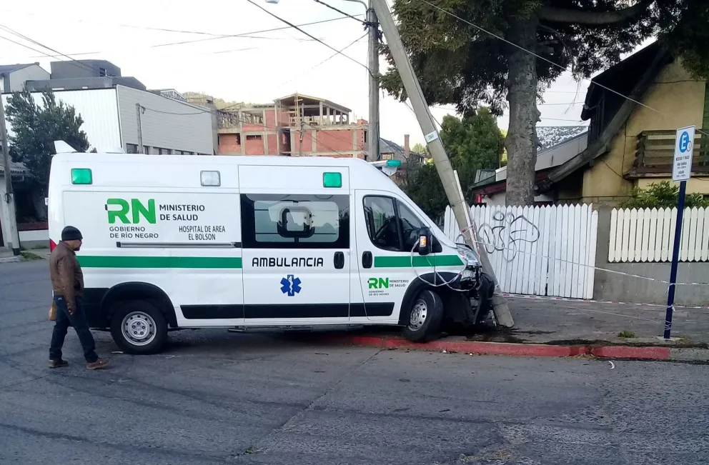 Chocó una ambulancia del Hospital de El Bolsón