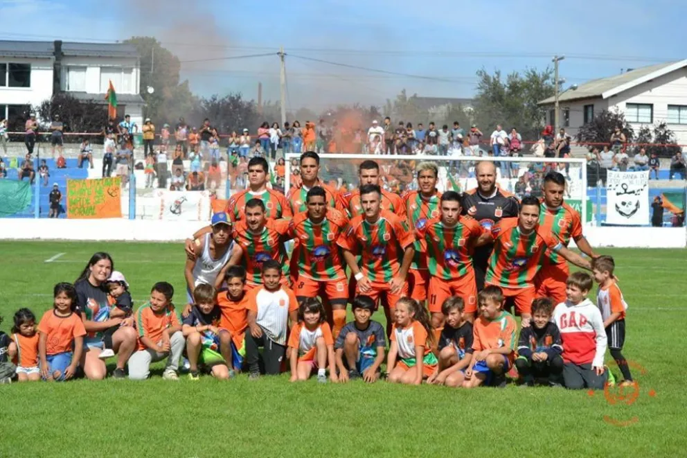 Puerto Moreno buscará el primer triunfo en el debut como local.