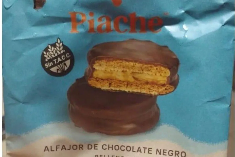Advierten tomar precauciones ante el retiro preventivo del mercado de un alfajor sin TACC
