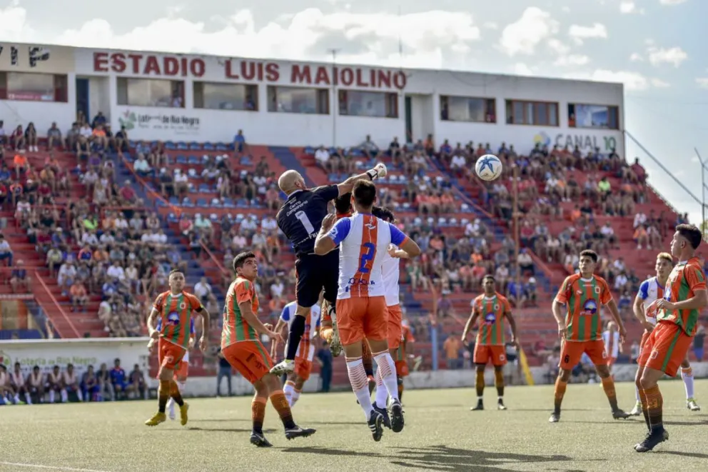 Mancinelli (1) fue punto alto de Puerto en Roca.