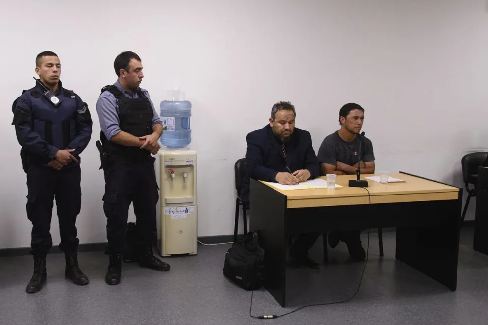 Imputaron al hombre que prendió fuego la casa de su expareja e intentó asesinarla