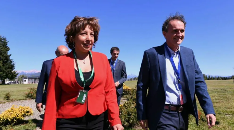 Katopodis y Carreras recorrieron las obras del colector costero y la planta depuradora