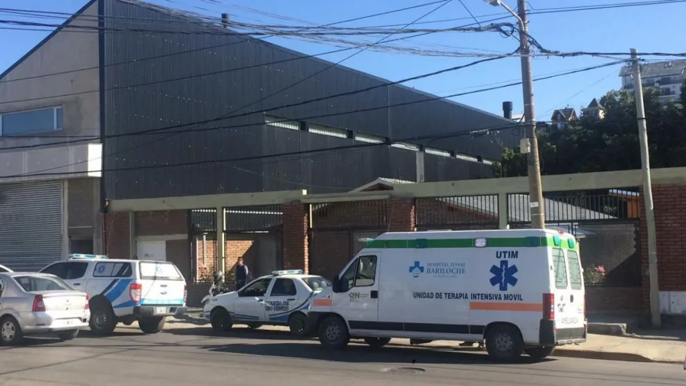 Entraron a robar, los maniataron y huyeron con el dinero
