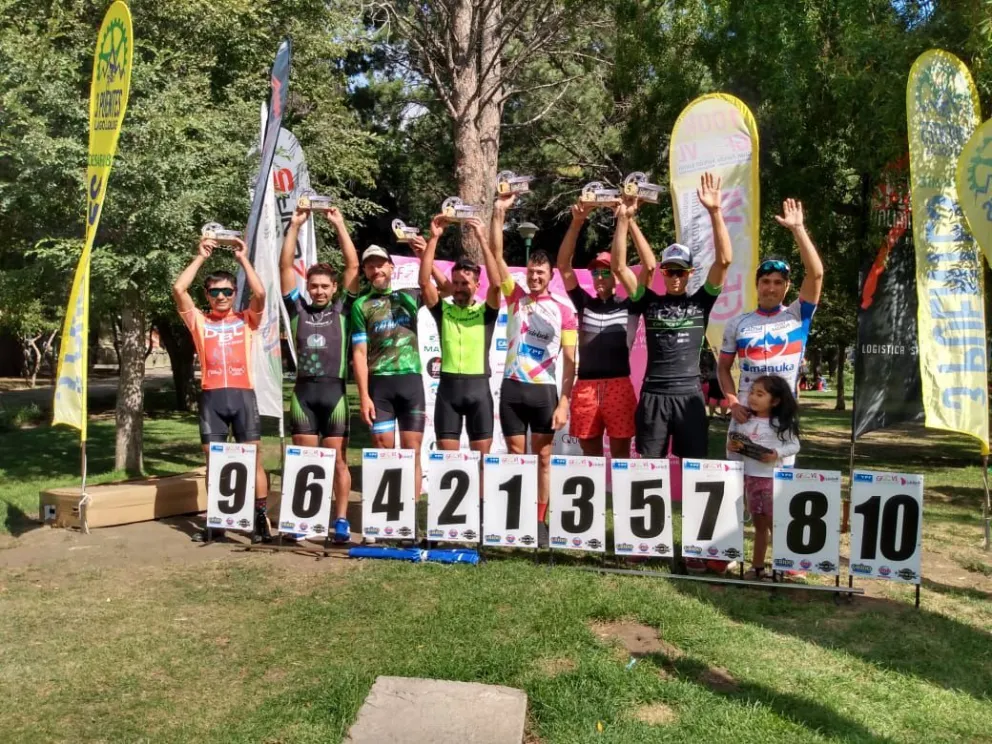 Facchini brilló y festejó en el Gran Fondo al Volcán Lanin