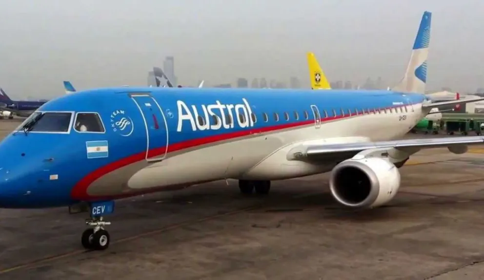 En pleno vuelo, un avión se despresurizó y debió aterrizar de emergencia