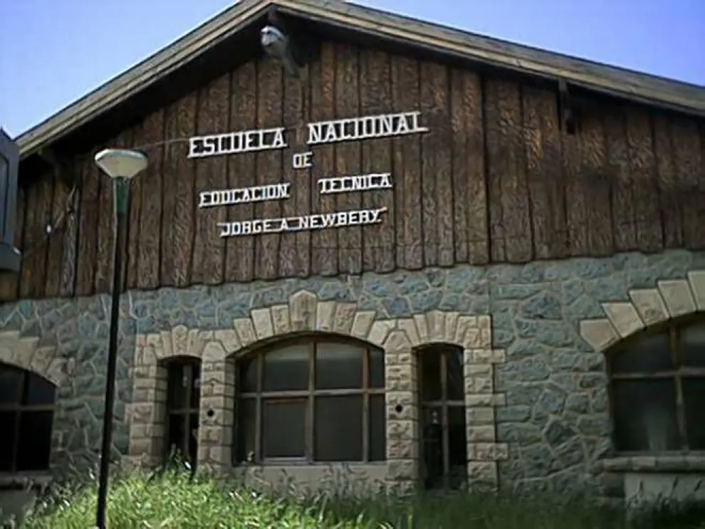 Docentes se expresaron en contra del retorno a las aulas en agrupamientos completos para Secundaria