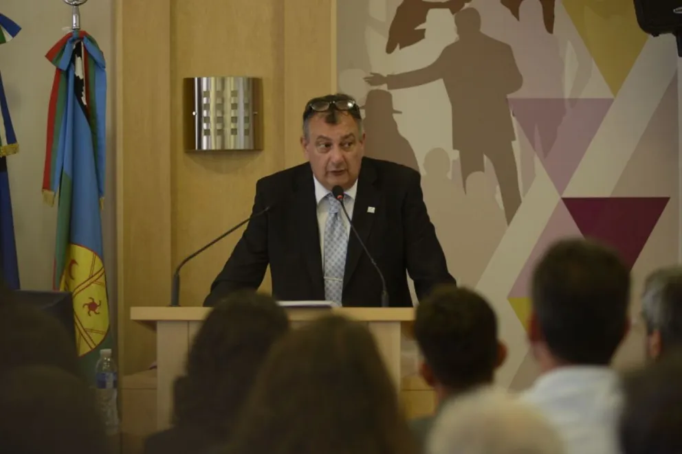 Gennuso: “Vamos hacia una modernización de la Ciudad”