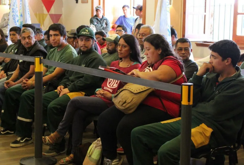 ATE se manifestó en el Concejo Deliberante junto a trabajadores de CNEA