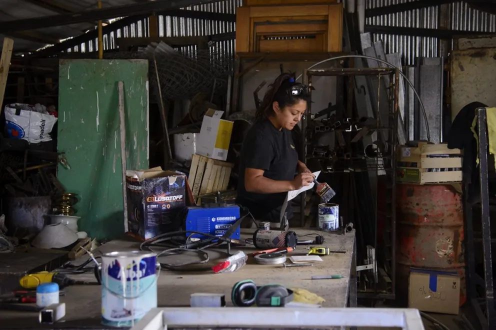 Asociaciones civiles de Bariloche recibieron aportes para la realización de obras