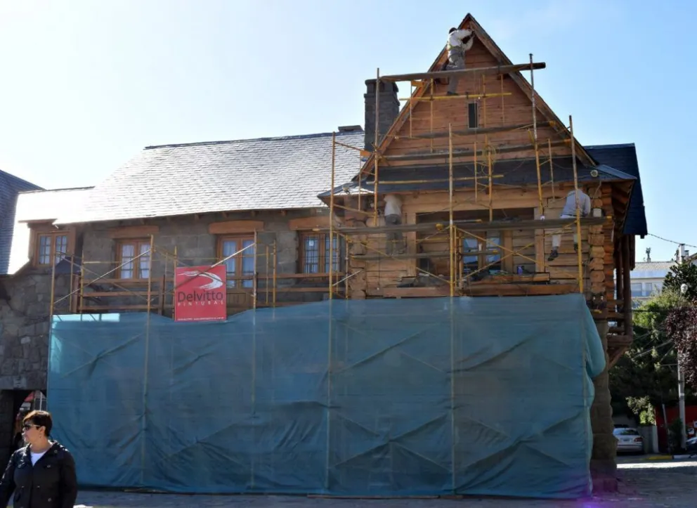 Comenzaron a restaurar el Centro Cívico