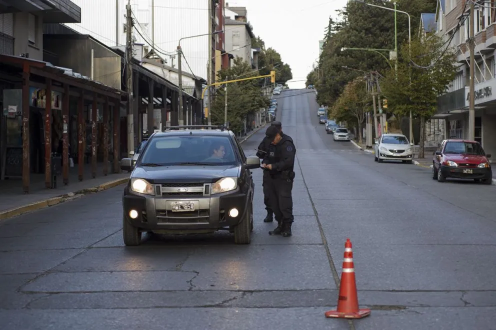 Río Negro suma unas 1500 detenciones por violar el aislamiento