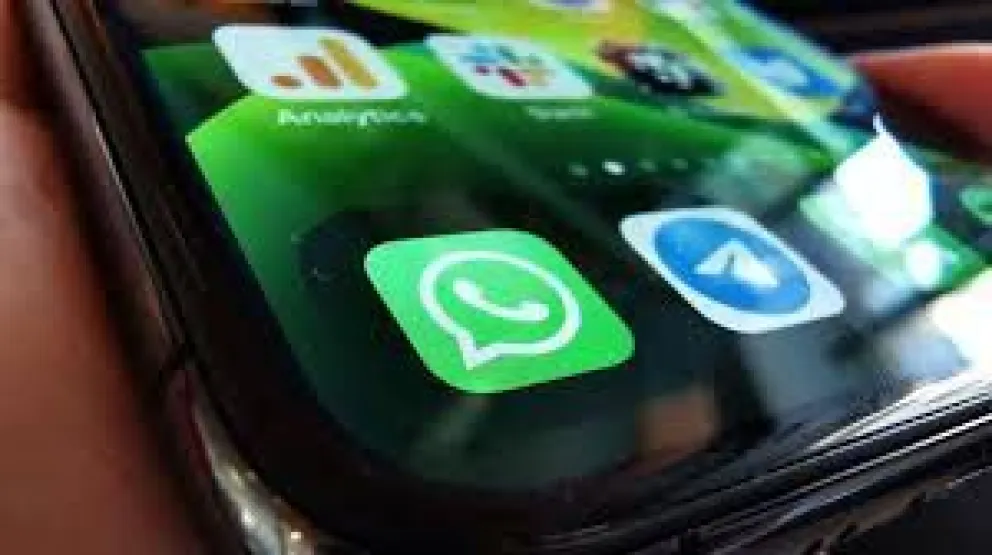 Alertan sobre la circulación de información falsa por WhatsApp