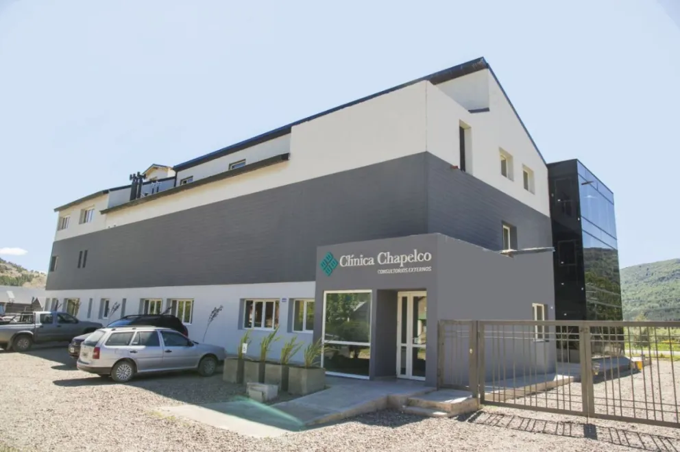 Por temor al colapso, una clínica suspendió la guardia