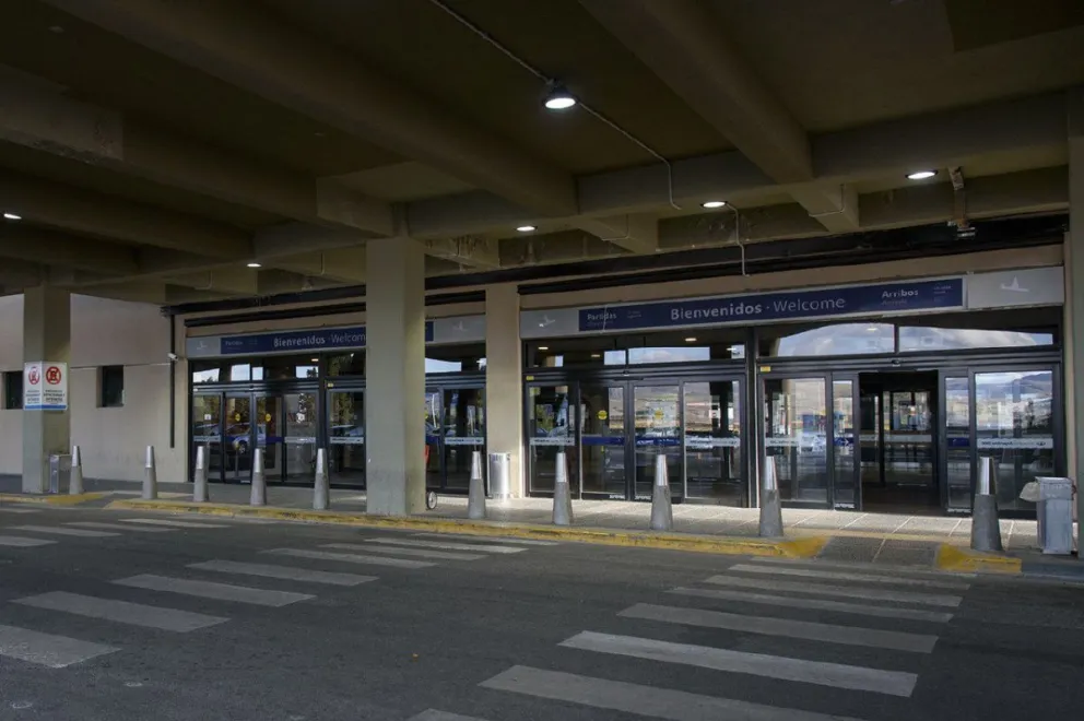 El aeropuerto será resguardado por personal de la Policía Federal.