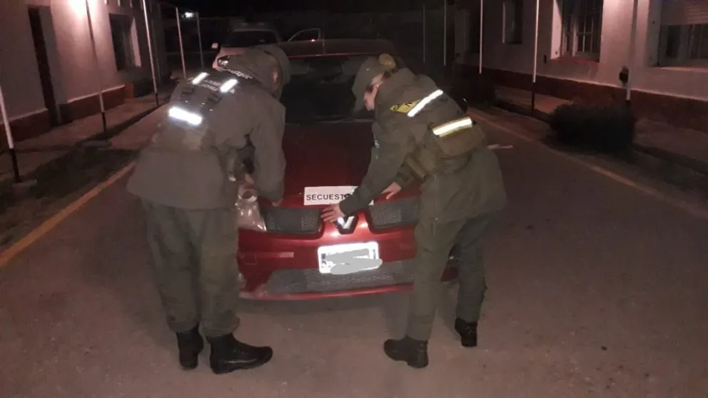 Detenidos por transportar más de 40 bolsas de marihuana